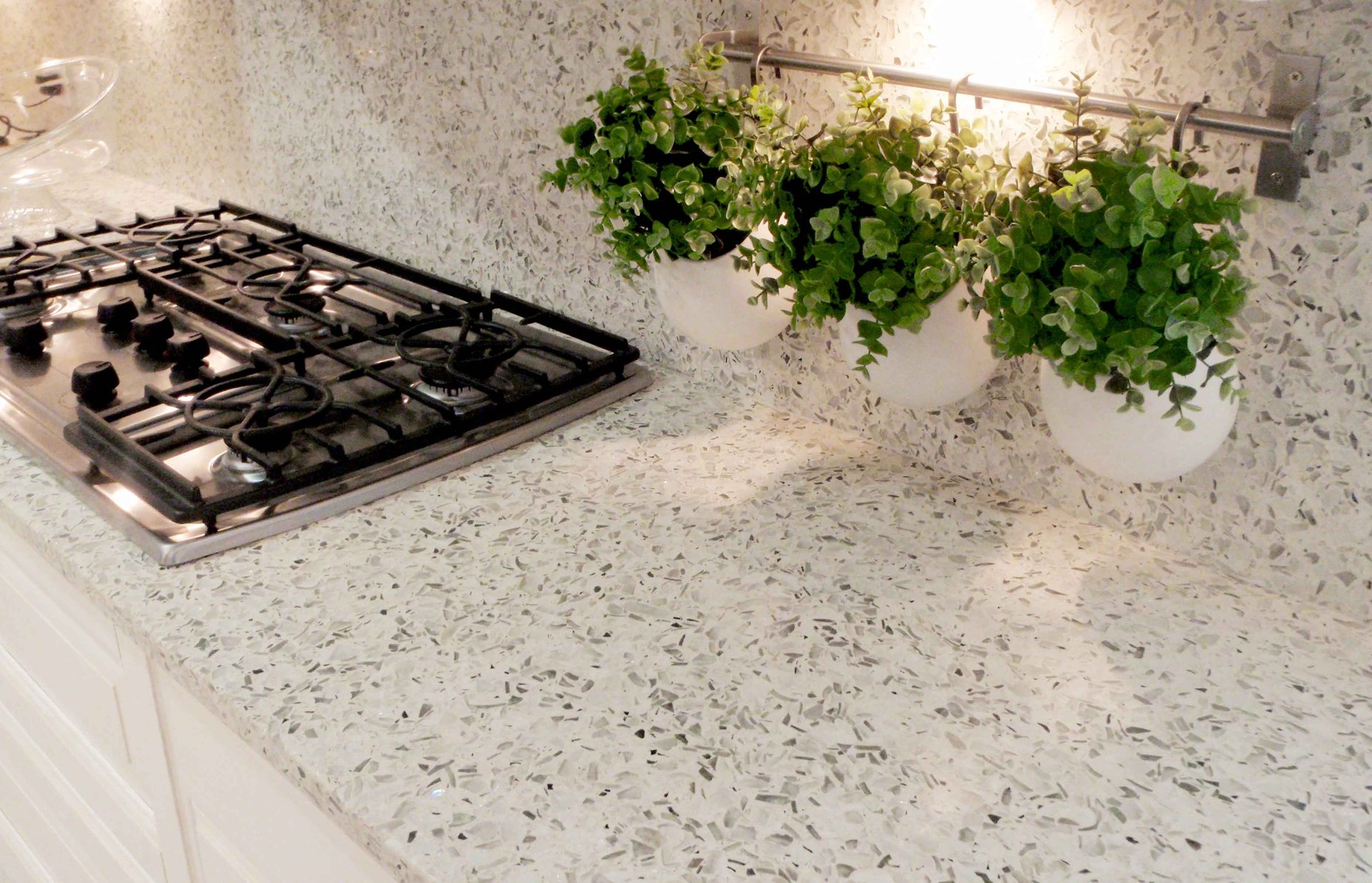 The White Quartz Alternative 5 Neutral Countertops That Sparkle